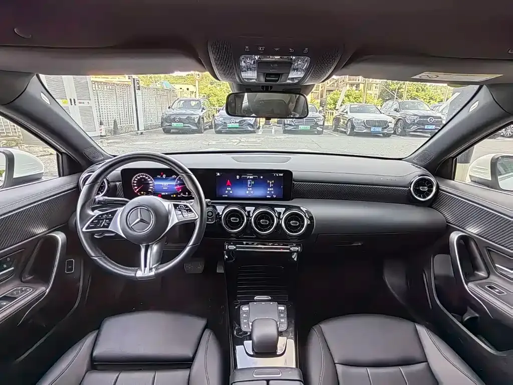 Mercedes-Benz A-Class 2023 из CN, фото 9