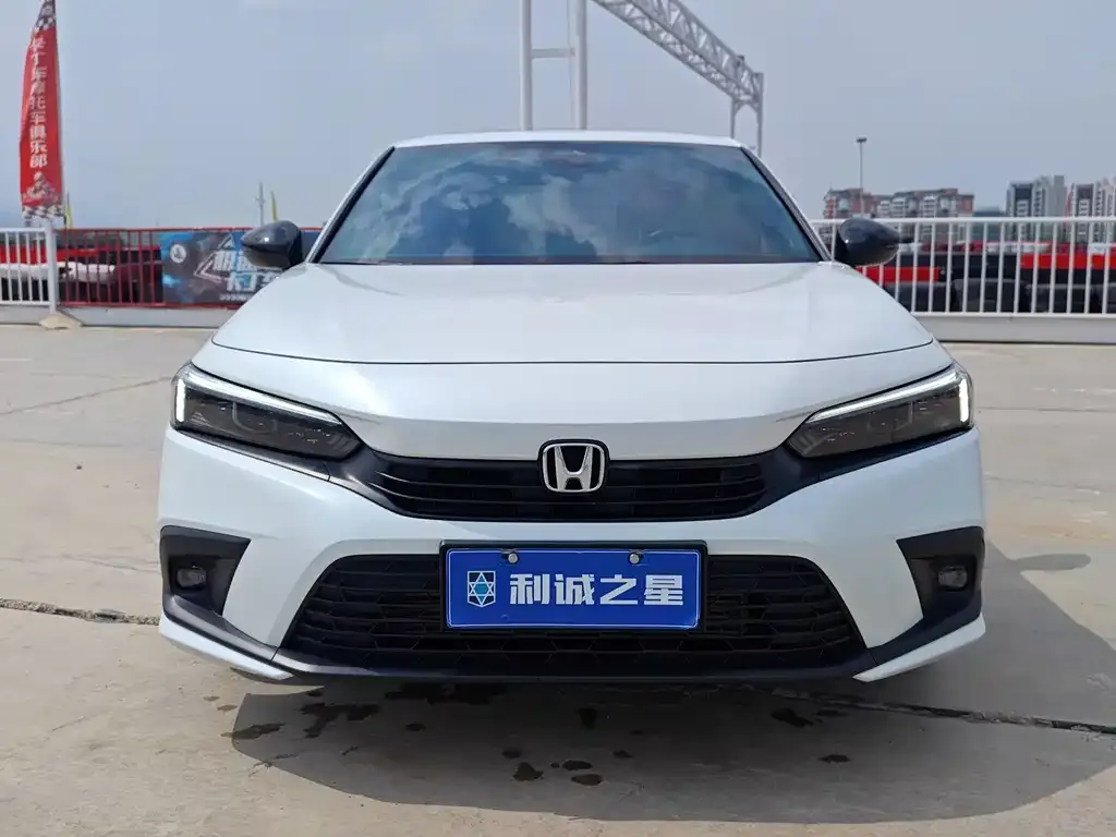 Honda Civic — фото 1