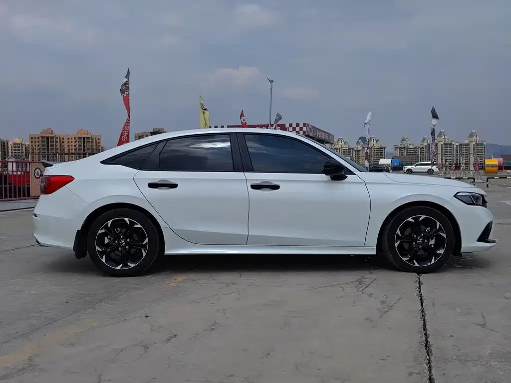 Honda Civic — фото 8