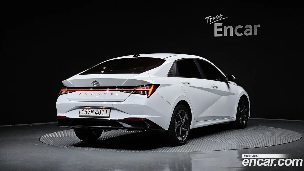 Hyundai AVANTE — фото 2