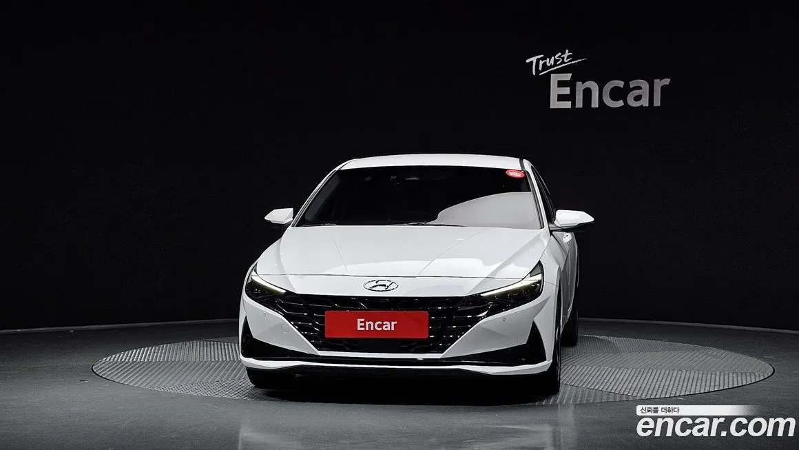 Hyundai AVANTE — фото 3
