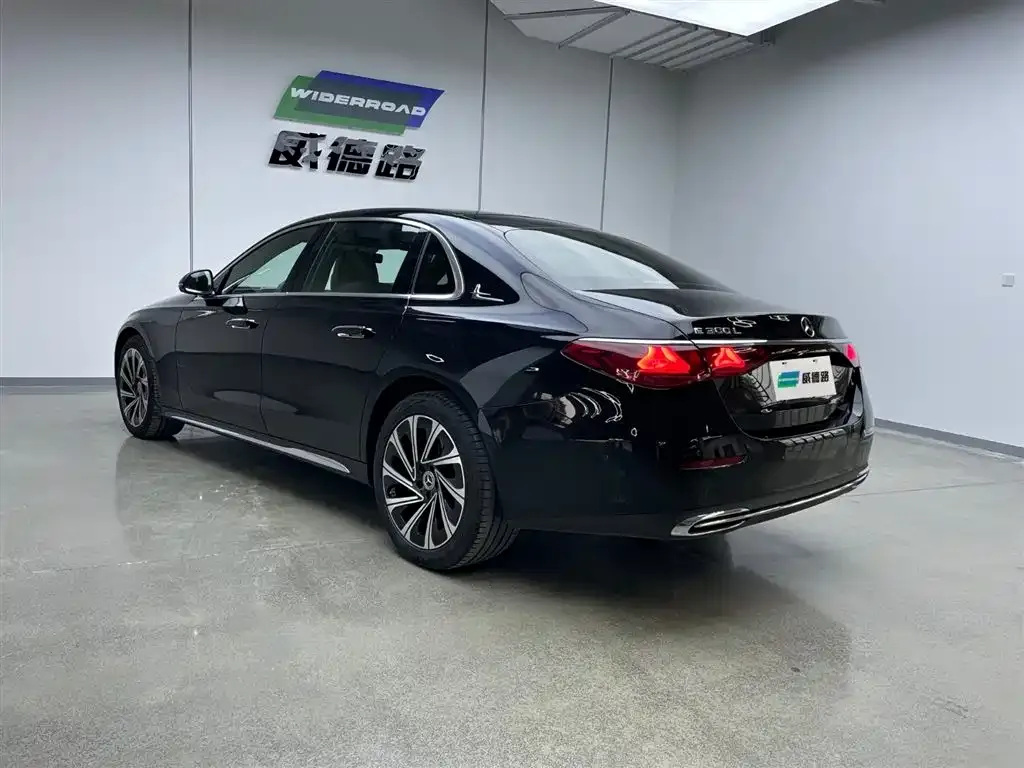 Mercedes-Benz E-Class 2024 из CN, фото 5