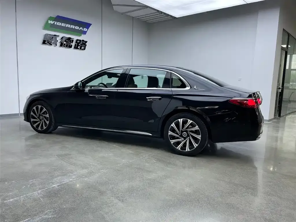 Mercedes-Benz E-Class 2024 из CN, фото 6