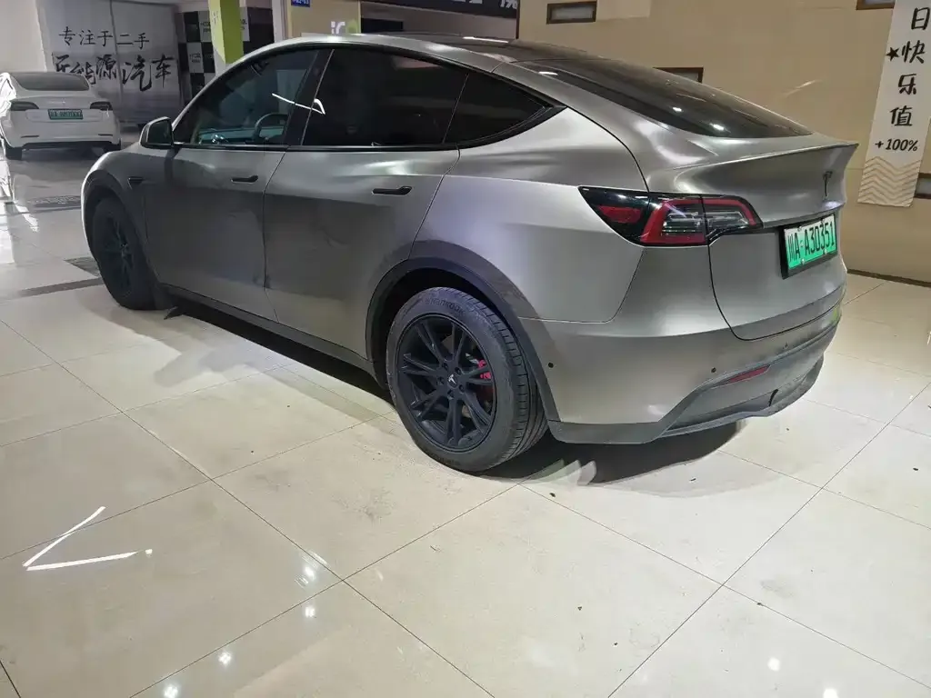 Tesla Model Y — фото 9