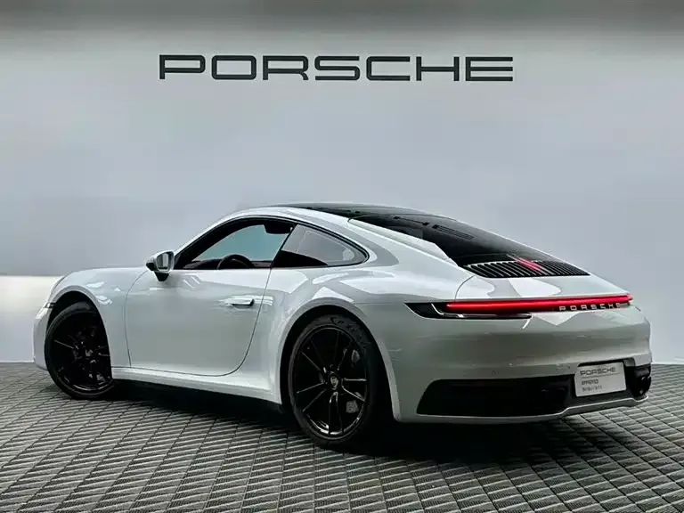 Porsche 911 2023 из CN, фото 6