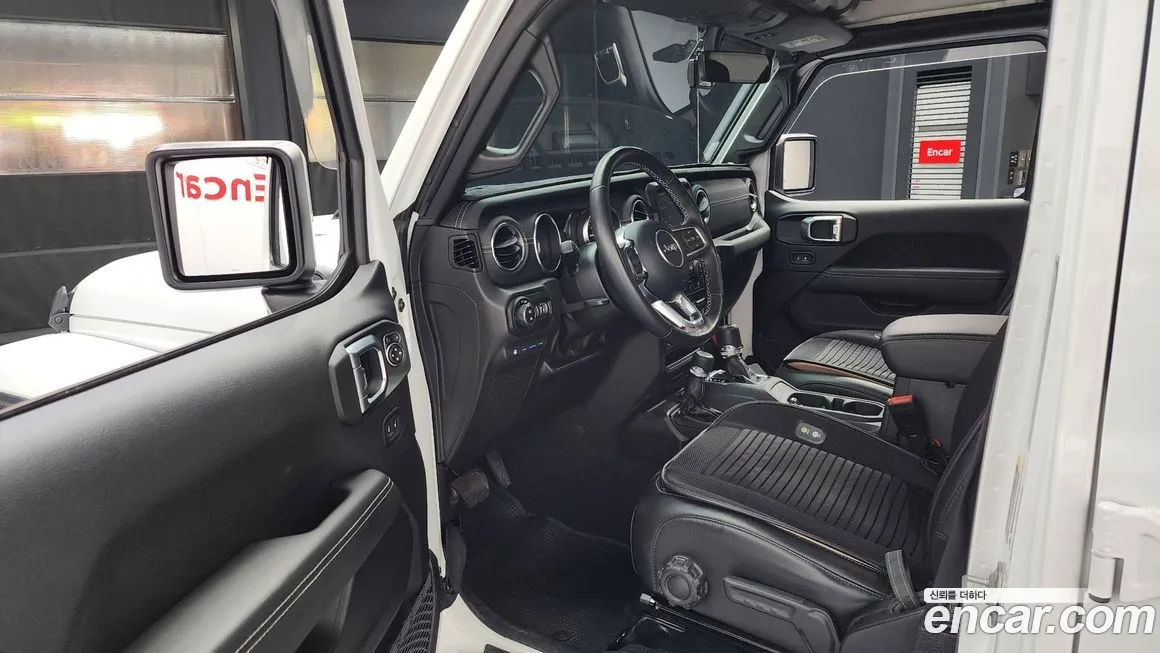 Jeep Wrangler 2023 из KR, фото 10