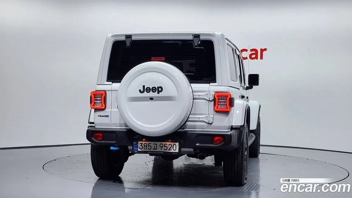 Jeep Wrangler 2023 из KR, фото 4