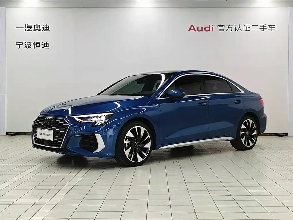 Audi A3 — фото 1