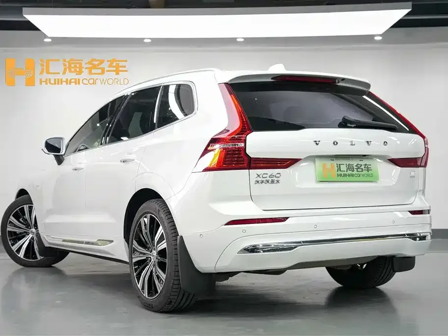 Volvo XC60 PHEV 2022 из CN, фото 4