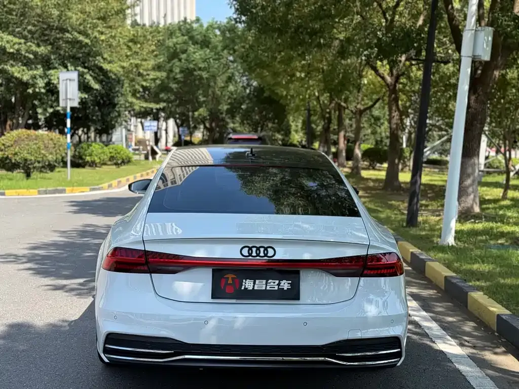 Audi A7 2022 из CN, фото 5