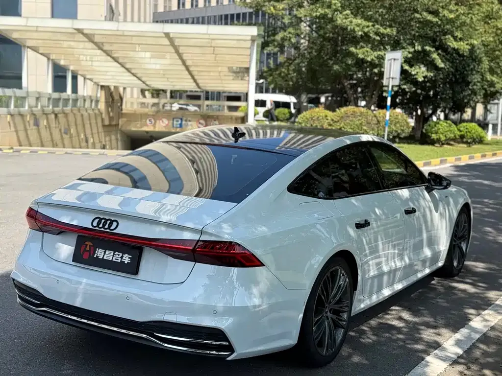 Audi A7 2022 из CN, фото 6