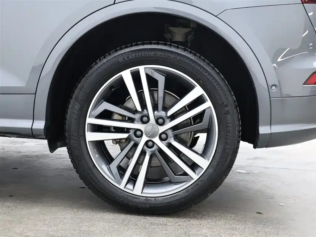 Audi Q5L 2021 из CN, фото 7