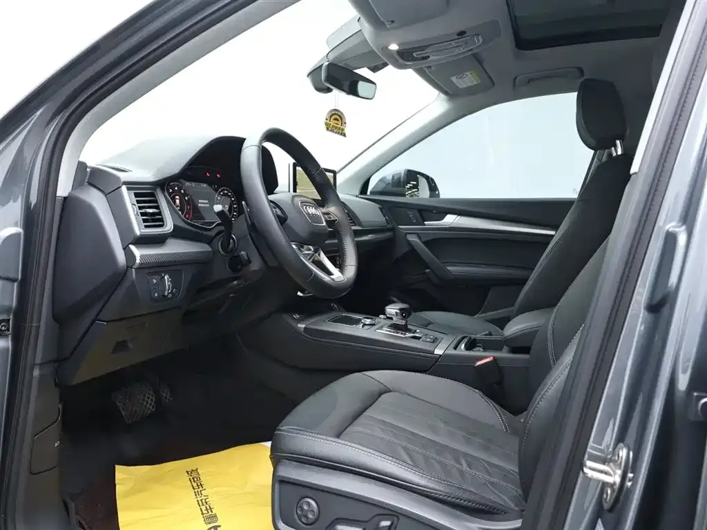 Audi Q5L 2021 из CN, фото 8