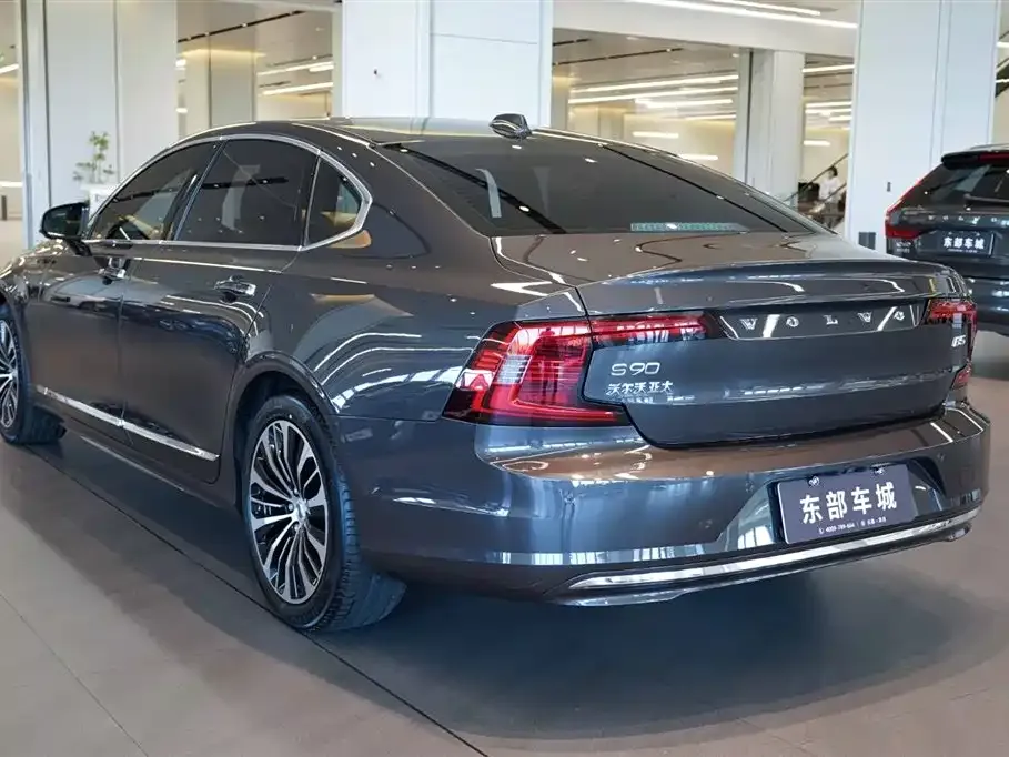 Volvo S90 2023 из CN, фото 4