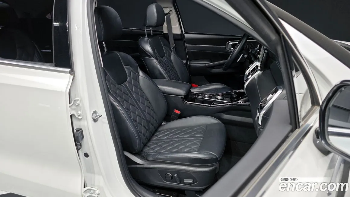 Kia Sorento — фото 10