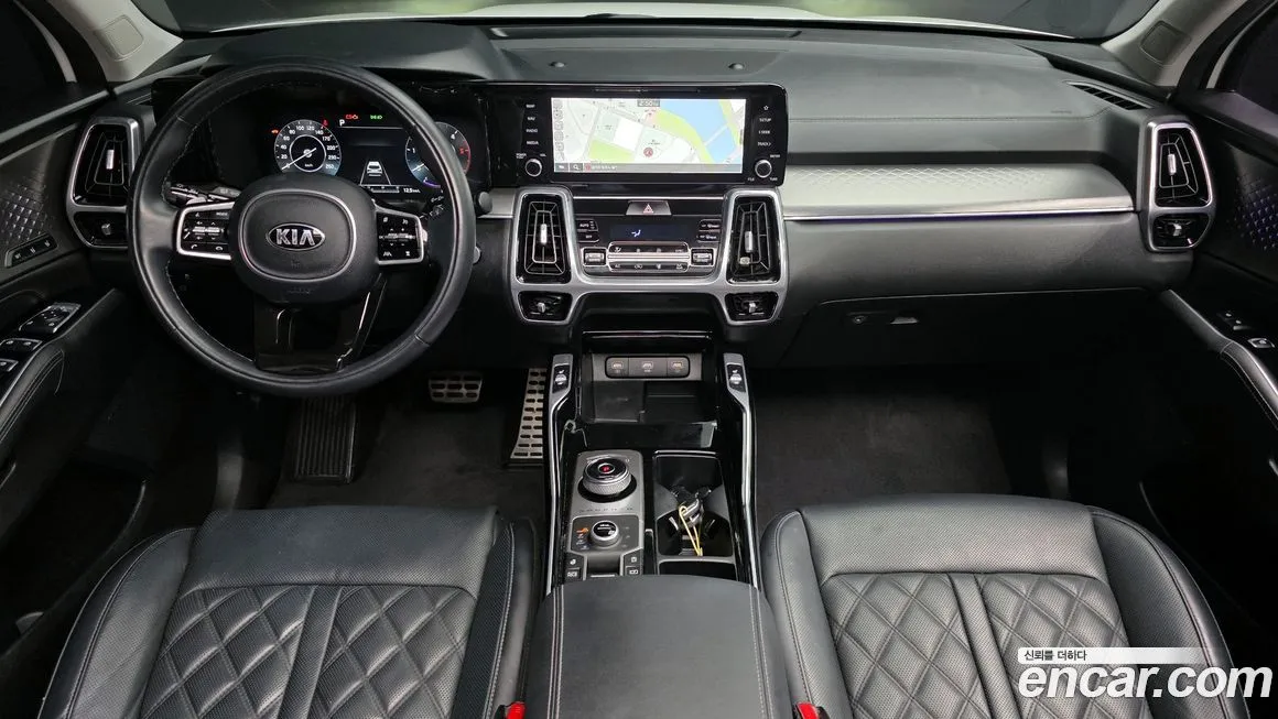 Kia Sorento — фото 7