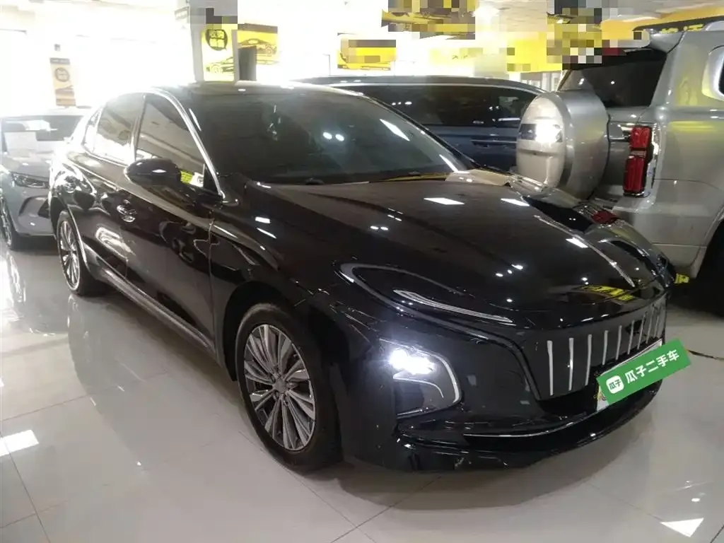 Hongqi E-QM5 — фото 4