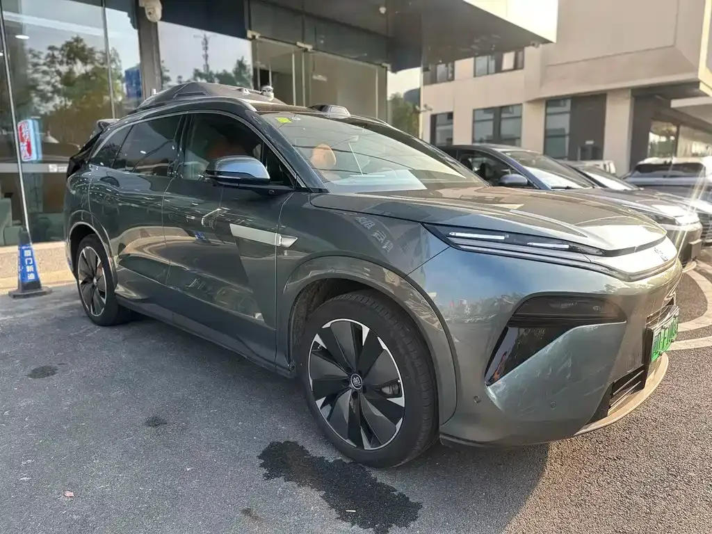 BYD Tang L — фото 2