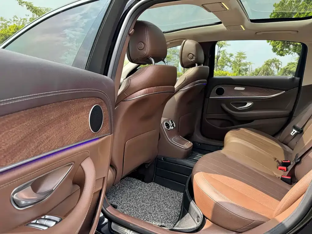 Mercedes-Benz E-Class 2022 из CN, фото 10