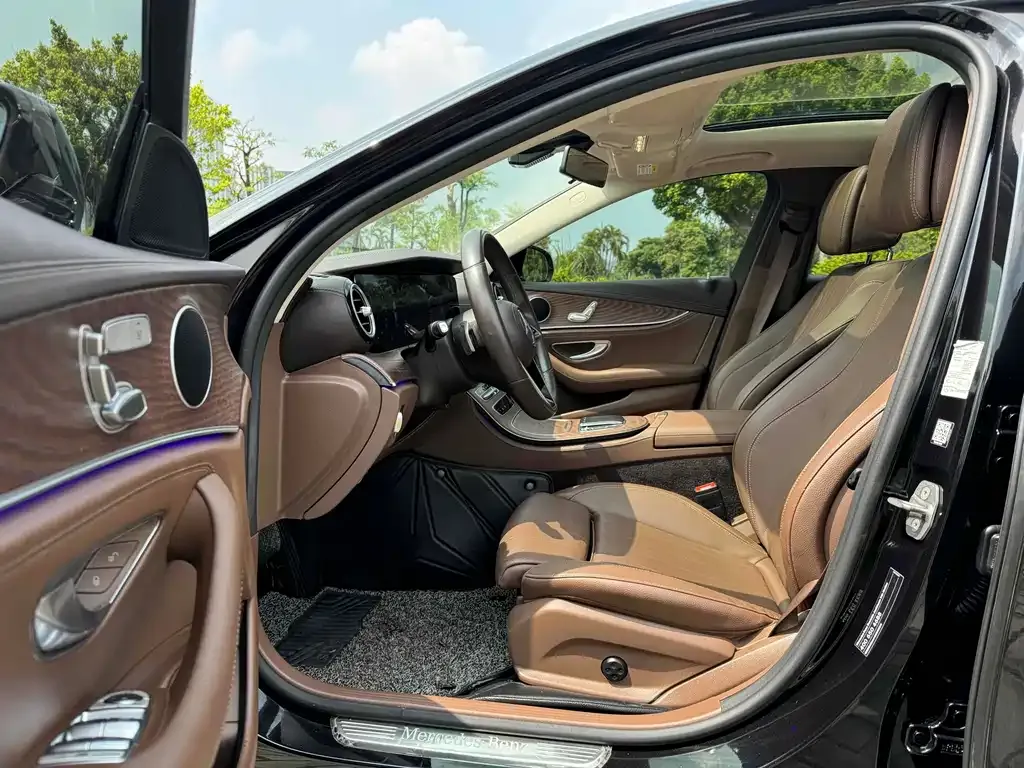 Mercedes-Benz E-Class 2022 из CN, фото 4