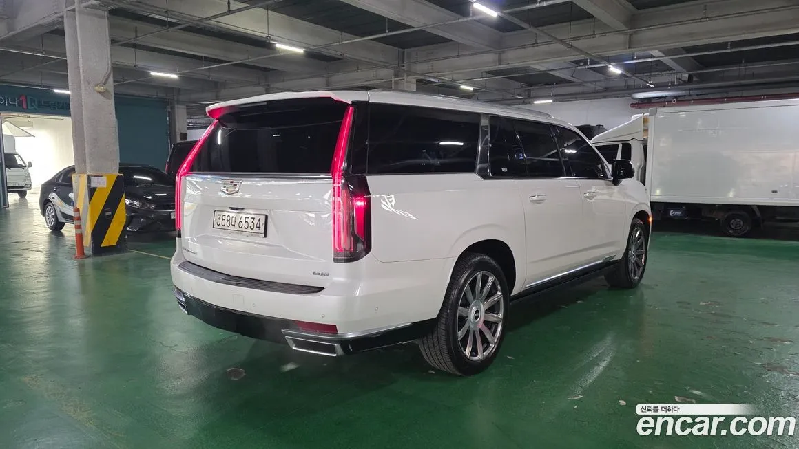 Cadillac Escalade 2022 из KR, фото 2