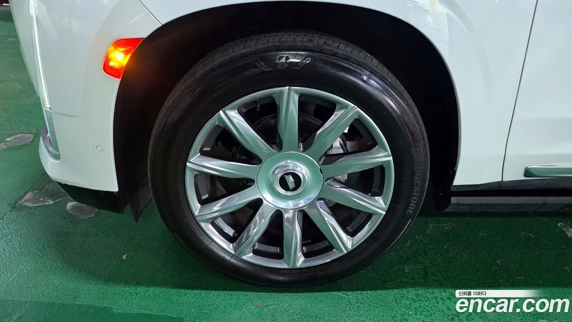 Cadillac Escalade 2022 из KR, фото 5