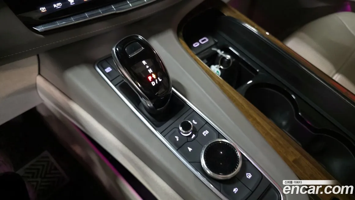 Cadillac Escalade 2022 из KR, фото 9