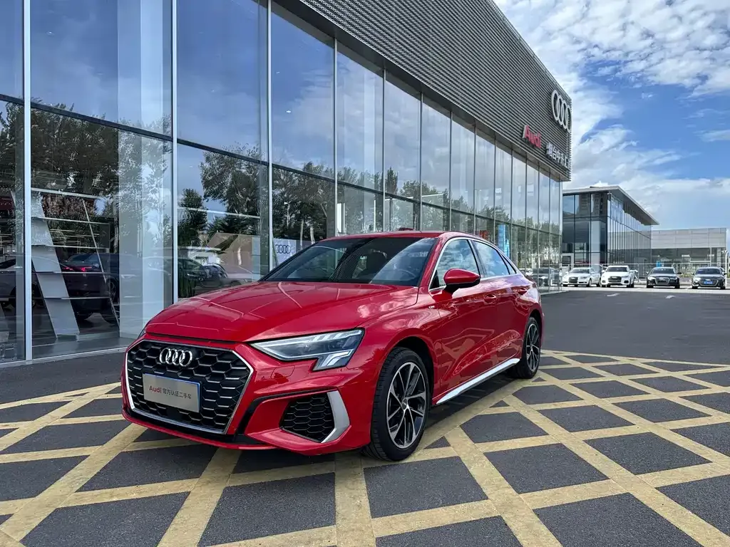 Audi A3 2024 из CN, фото 1