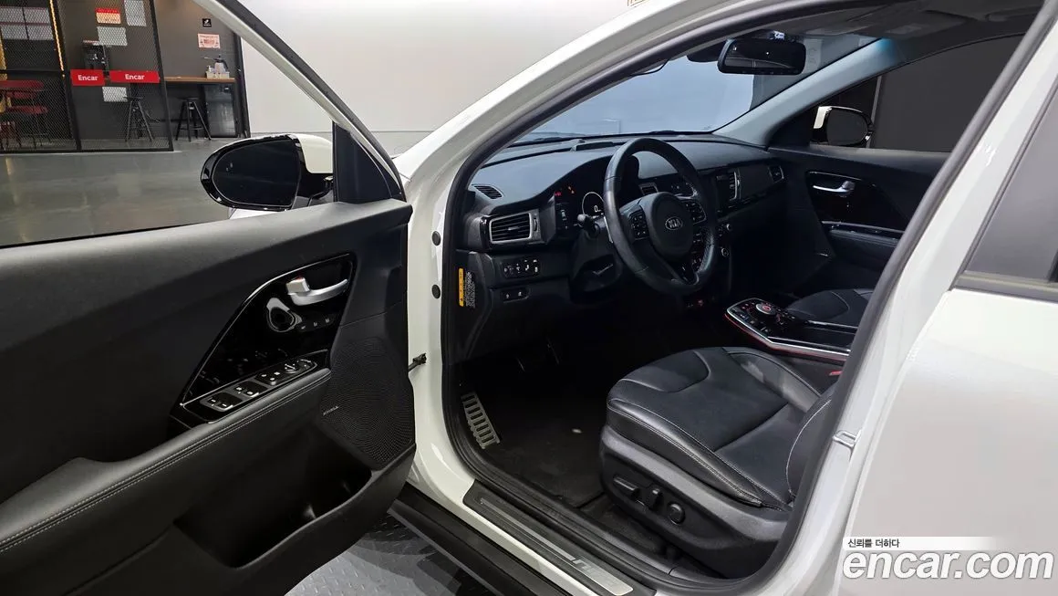 Kia Niro 2021 из KR, фото 10