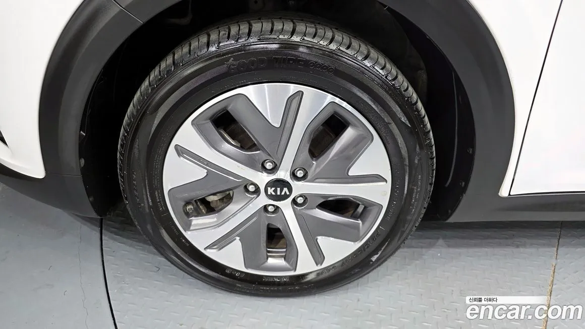 Kia Niro 2021 из KR, фото 5