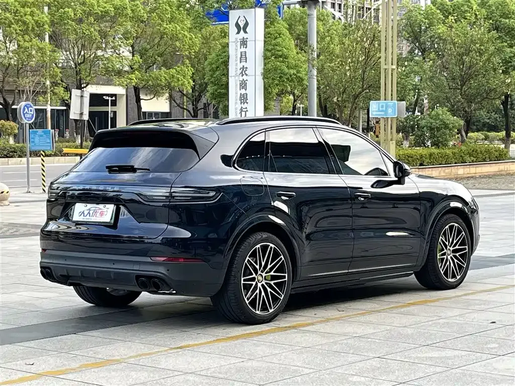 Porsche Cayenne Hybrid — фото 4