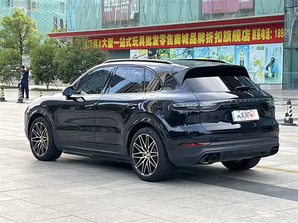 Porsche Cayenne Hybrid — фото 6
