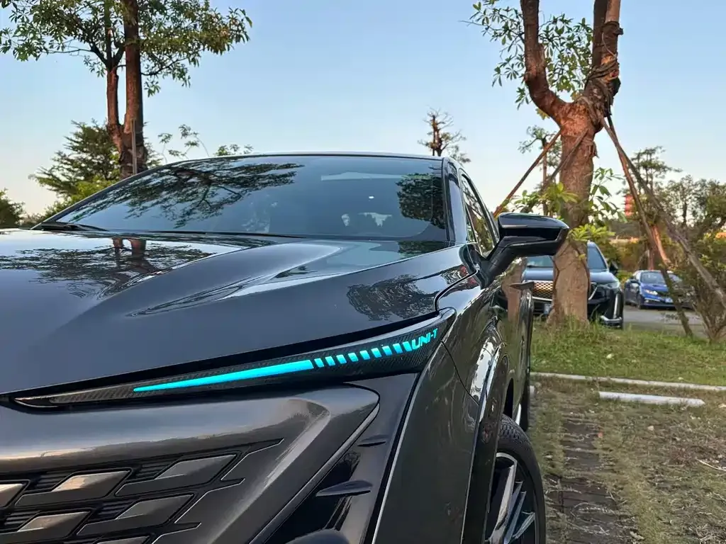 Changan UNI-T 2023 из CN, фото 8