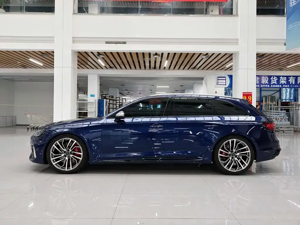 Audi RS 4 2021 из CN, фото 10