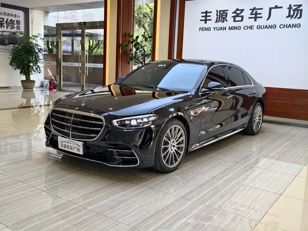 Mercedes-Benz S-Class — фото 1