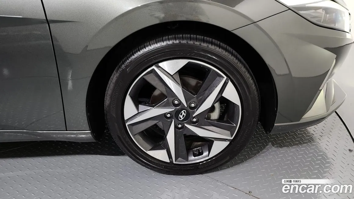 Hyundai AVANTE — фото 5