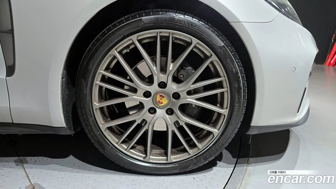 Porsche Panamera 2023 из KR, фото 5