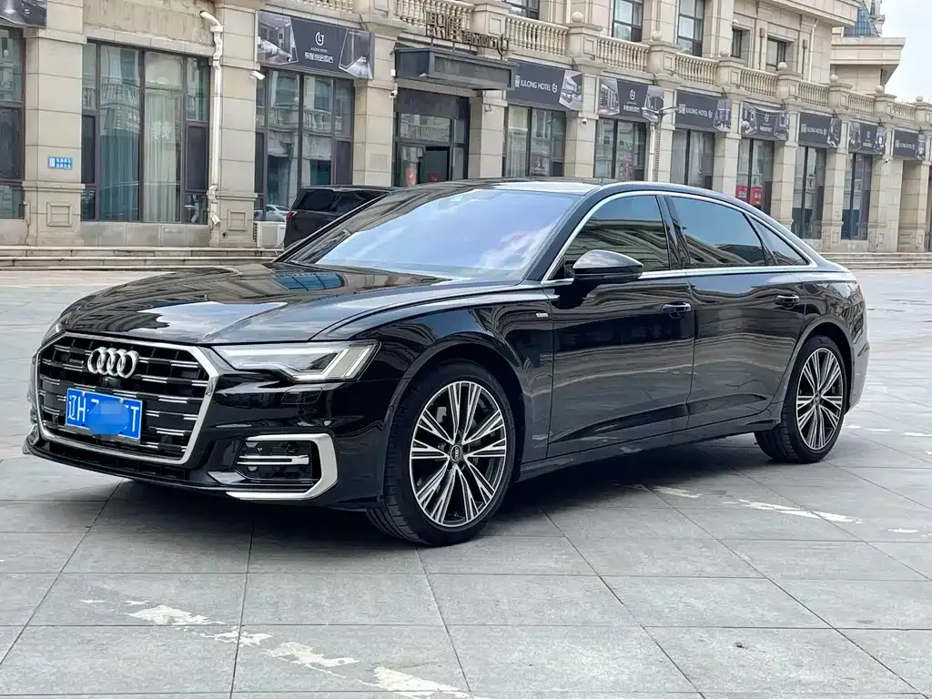 Audi A6L — фото 2