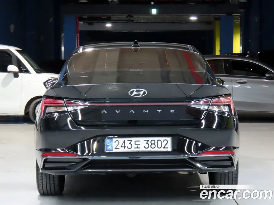 Hyundai AVANTE — фото 3