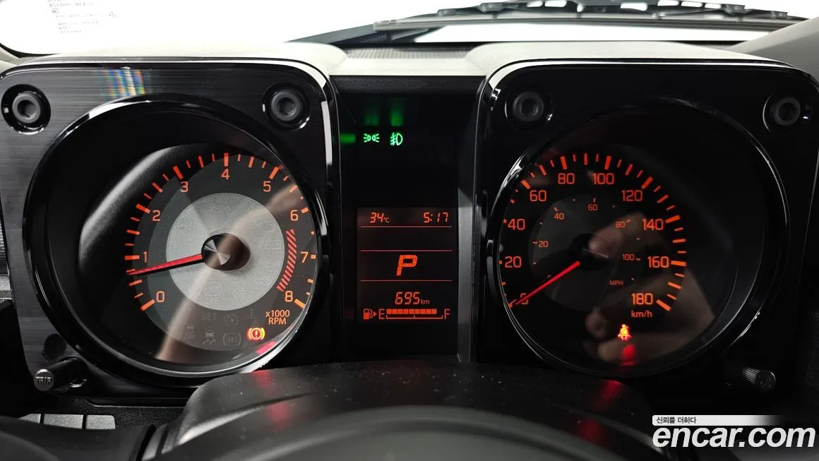 Suzuki Jimny 2025 из KR, фото 8