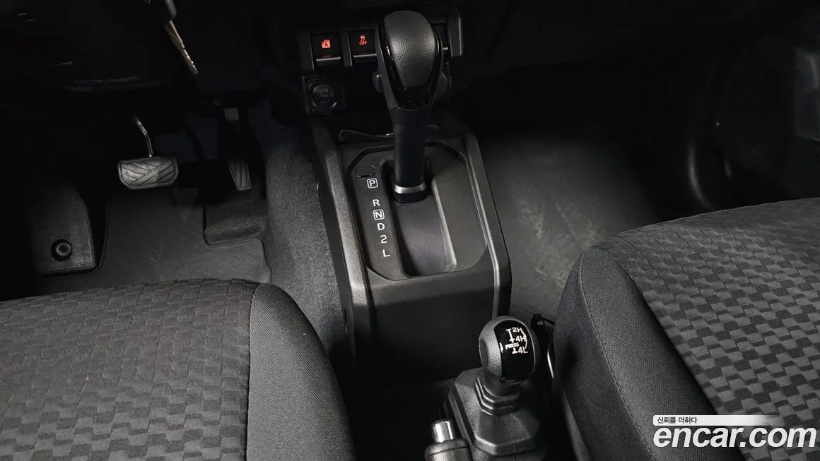Suzuki Jimny 2025 из KR, фото 9