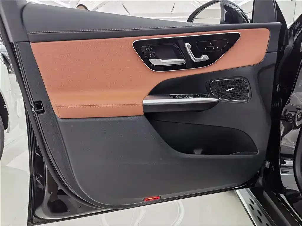 Mercedes-Benz GLC 2024 из CN, фото 8