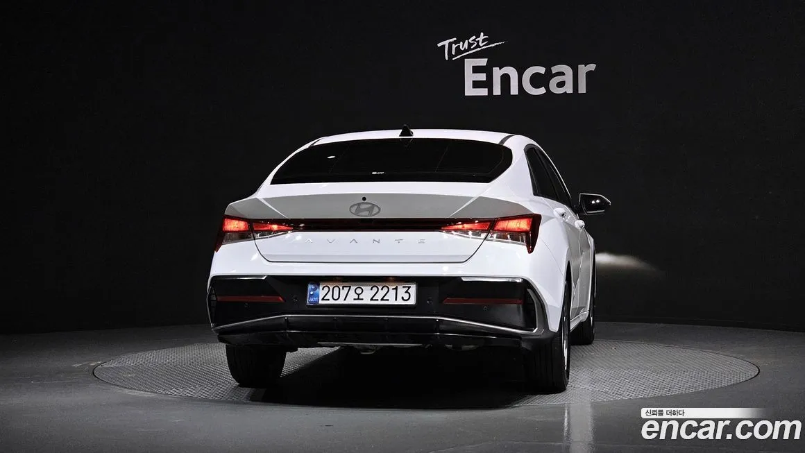Hyundai AVANTE — фото 4