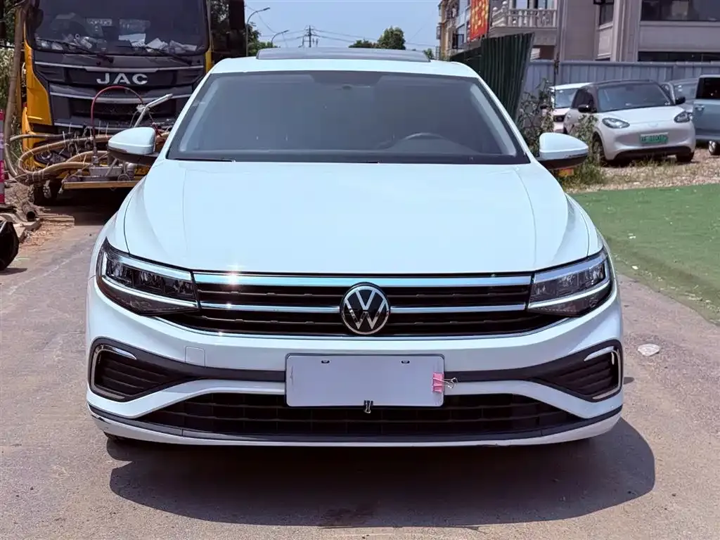 Volkswagen Bora 2023 из CN, фото 2