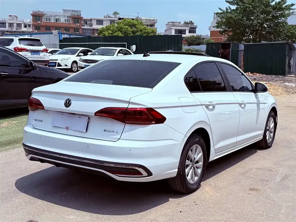 Volkswagen Bora 2023 из CN, фото 9
