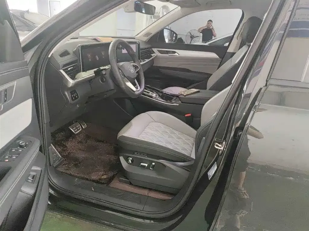 Volkswagen Tavendor 2025 из CN, фото 7