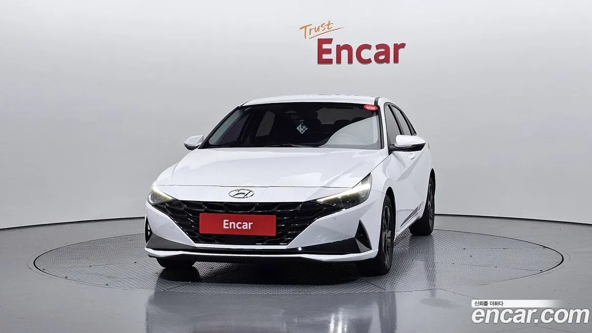 Hyundai AVANTE — фото 3