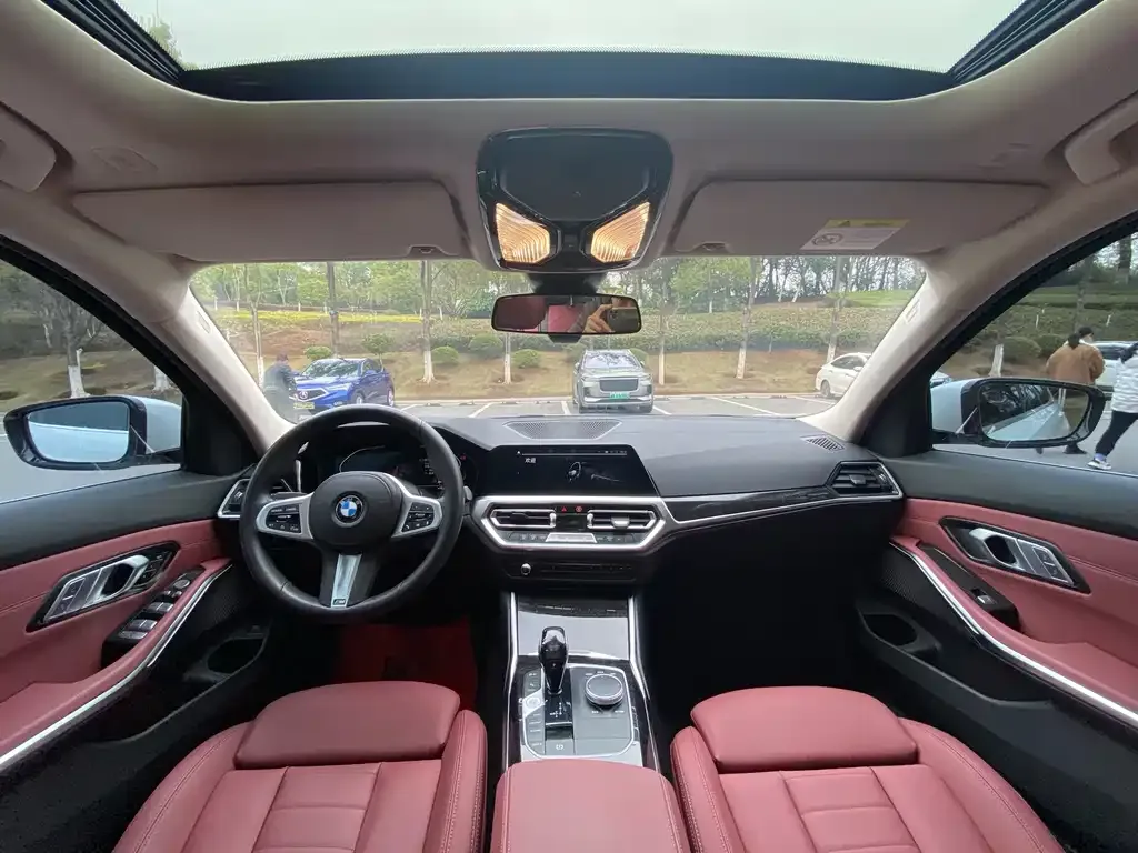 BMW 3 Series 2021 из CN, фото 3
