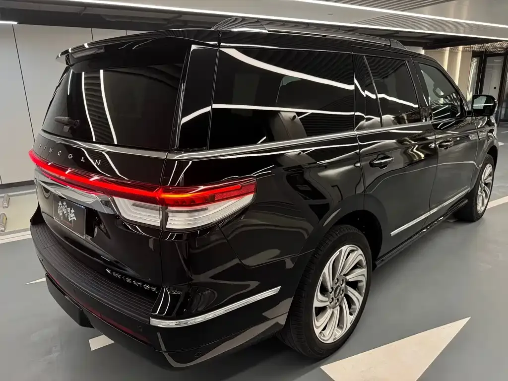 Lincoln Navigator 2023 из CN, фото 10