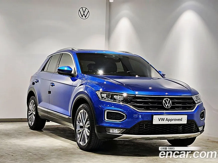 Volkswagen T-Roc — фото 1